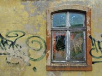 Fenster  "Durchblick" Verfallenes Haus in Sachsen-Anhalt